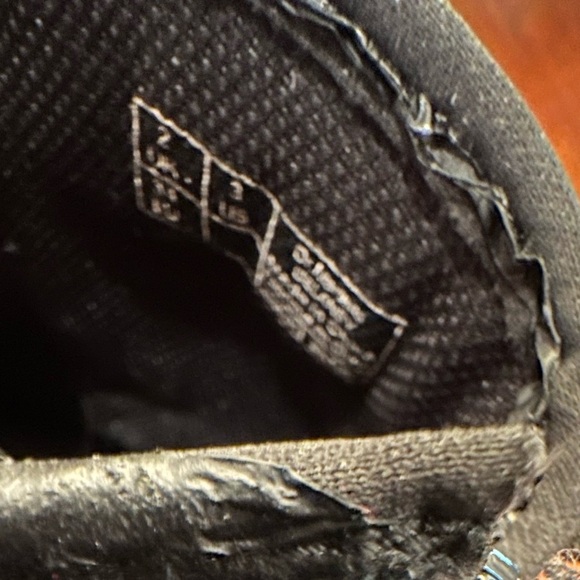 Dr. Martens Doc Martens Air Wair Kids Hot Pink Zipper Boot patent lamper size 3 - Picture 2 of 12